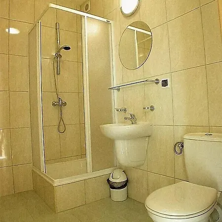 فندق مبيت وإفطار Taaakaryba 2*