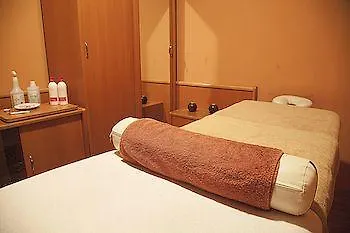 فندق مبيت وإفطار Taaakaryba